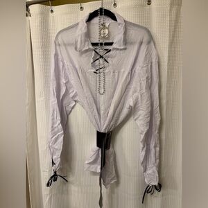 Men’s One Sz White Lace-Up Men's Pirate Shirt & Belt Halloween Costume